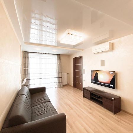 2-Bedroom Apartment Most City Area, Ekaterynoslav Square Dnipro Exterior photo