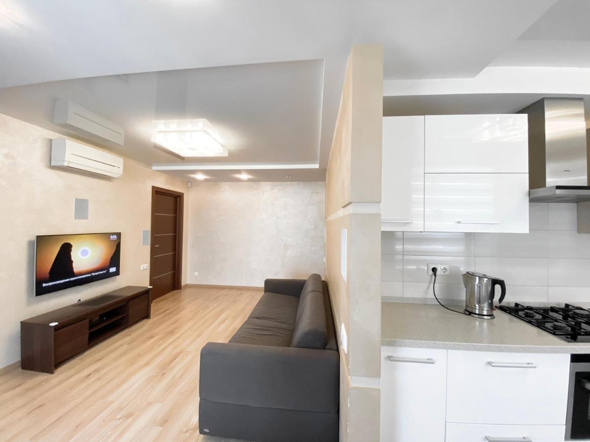 2-Bedroom Apartment Most City Area, Ekaterynoslav Square Dnipro Exterior photo