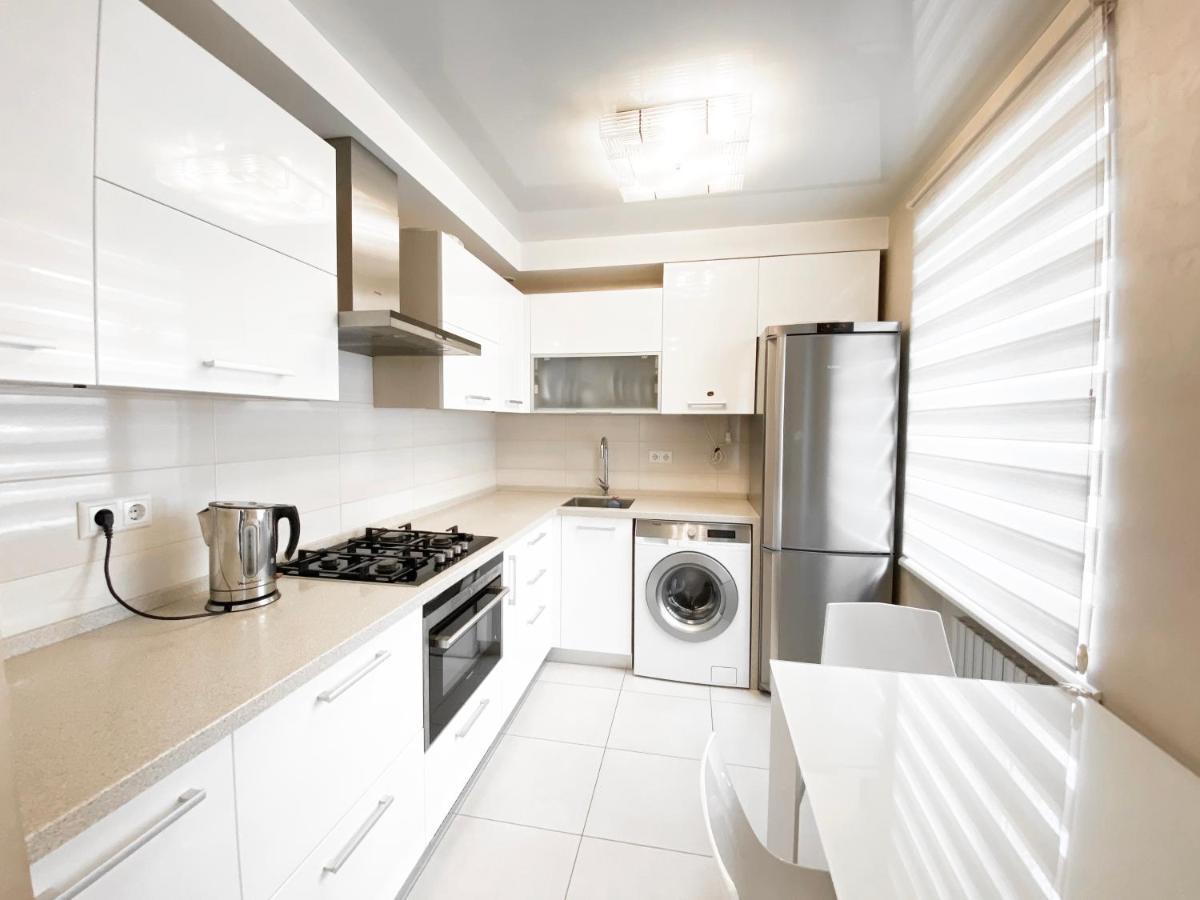 2-Bedroom Apartment Most City Area, Ekaterynoslav Square Dnipro Exterior photo