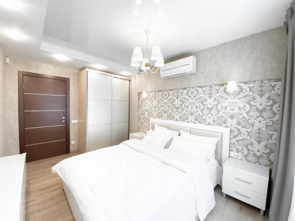 2-Bedroom Apartment Most City Area, Ekaterynoslav Square Dnipro Exterior photo